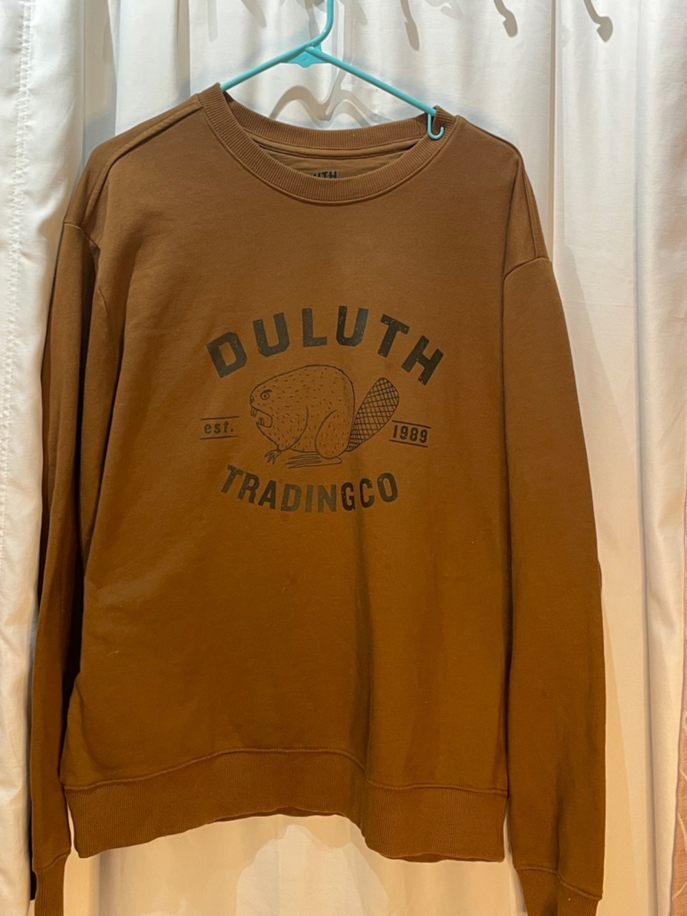 Duluth Trading Co Brown Crewneck with Beaver Logo